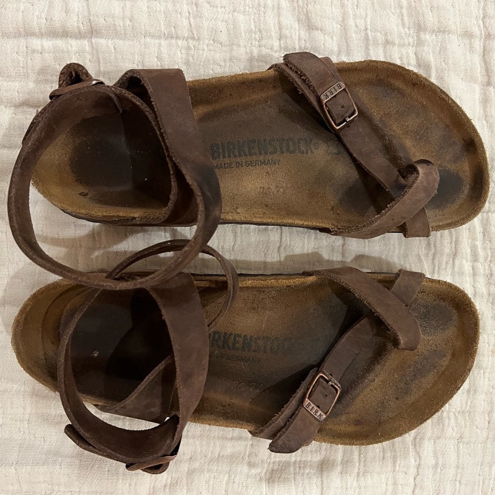 Birkenstock ( Yara )